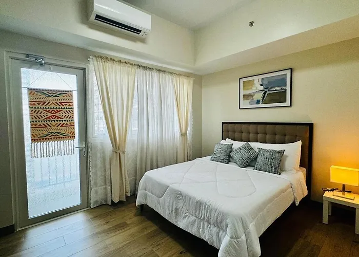 7ff Cozy 1br Park Mckinley West Near Bgc & Venice Mall *
