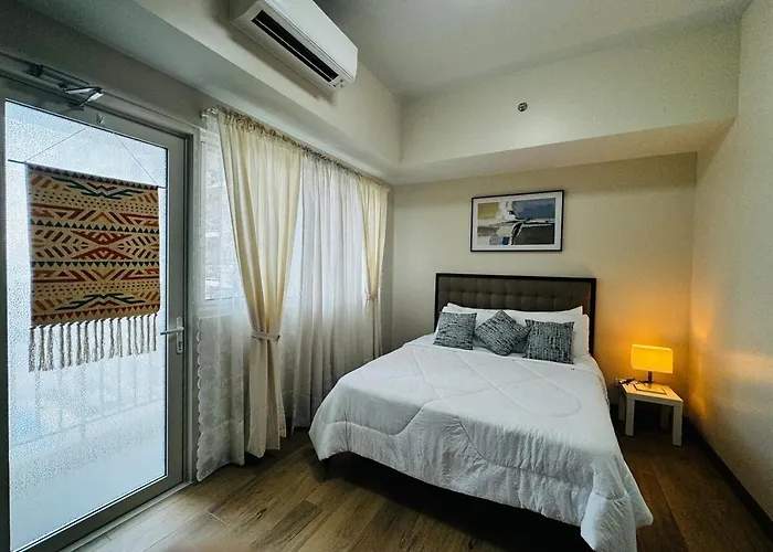 Appartement 7ff Cozy 1br Park Mckinley West Near Bgc & Venice Mall Manille