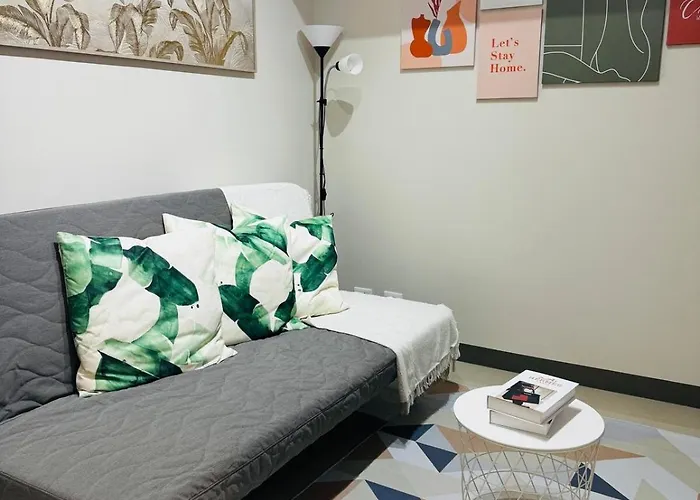 7ff Cozy 1br Park Mckinley West Near Bgc & Venice Mall