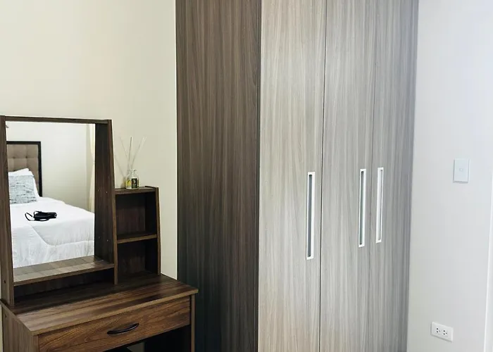 7ff Cozy 1br Park Mckinley West Near Bgc & Venice Mall * Manille